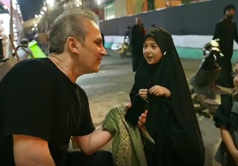 عمو فیتیله ای همراه با کاروان هنرمندان در کربلا / برای کودکان آثاری را بسازیم که با پیاده روی اربعین آشنا شوند + فیلم- اخبار رادیو و تلویزیون – اخبار فرهنگی تسنیم