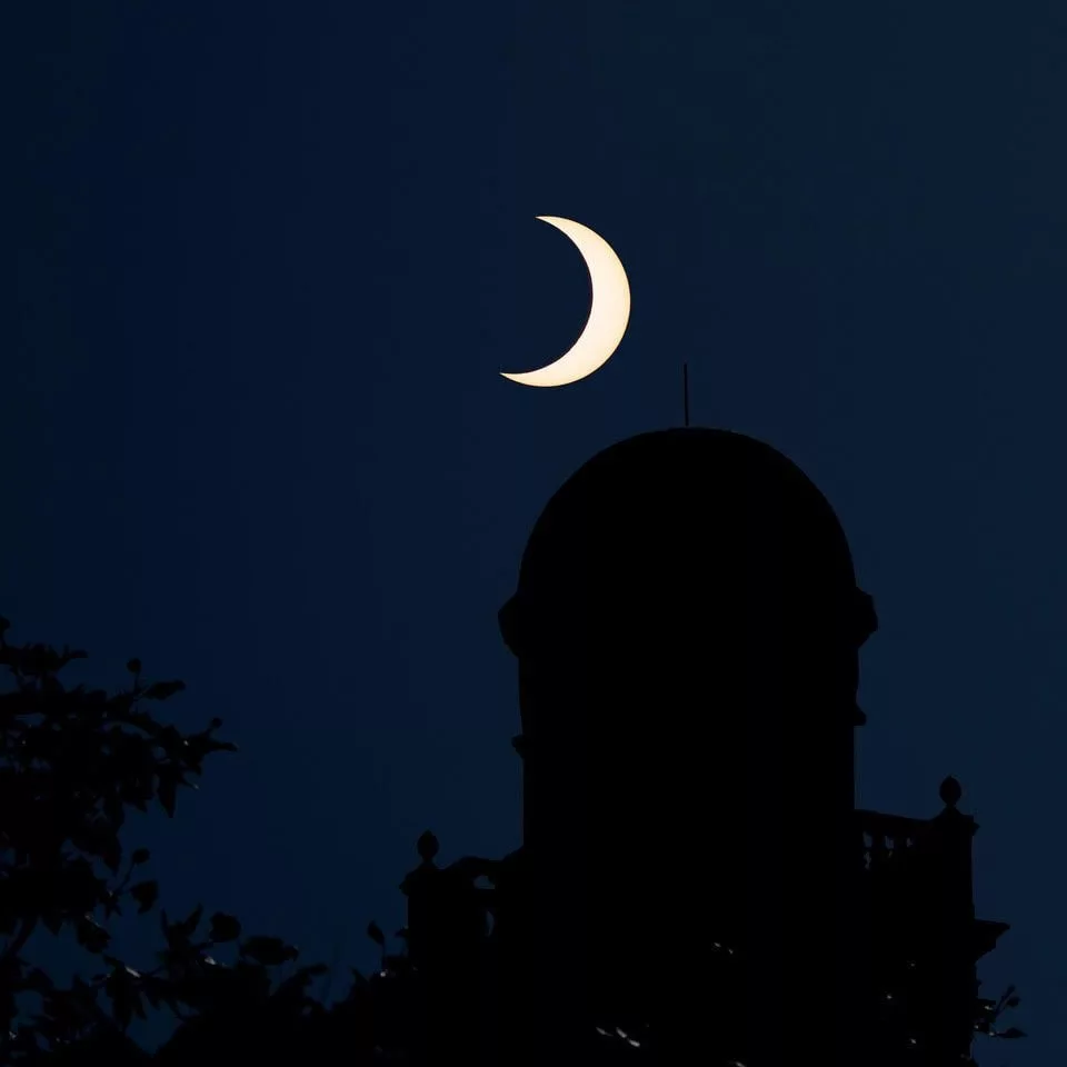 1697373975 496 ویدیوها و تصاویر جذاب خورشیدگرفتگی حلقه آتش 2023 را ببینید.webp