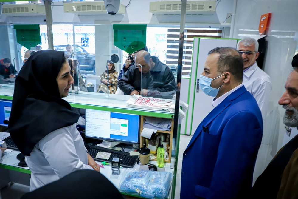 افتتاح داروخانه های جدید فوق تحصصی 13 آبان دانشگاه علوم پزشکی تهران + تصاویر 207 افتتاح داروخانه های جدید فوق تحصصی 13 آبان دانشگاه علوم پزشکی تهران