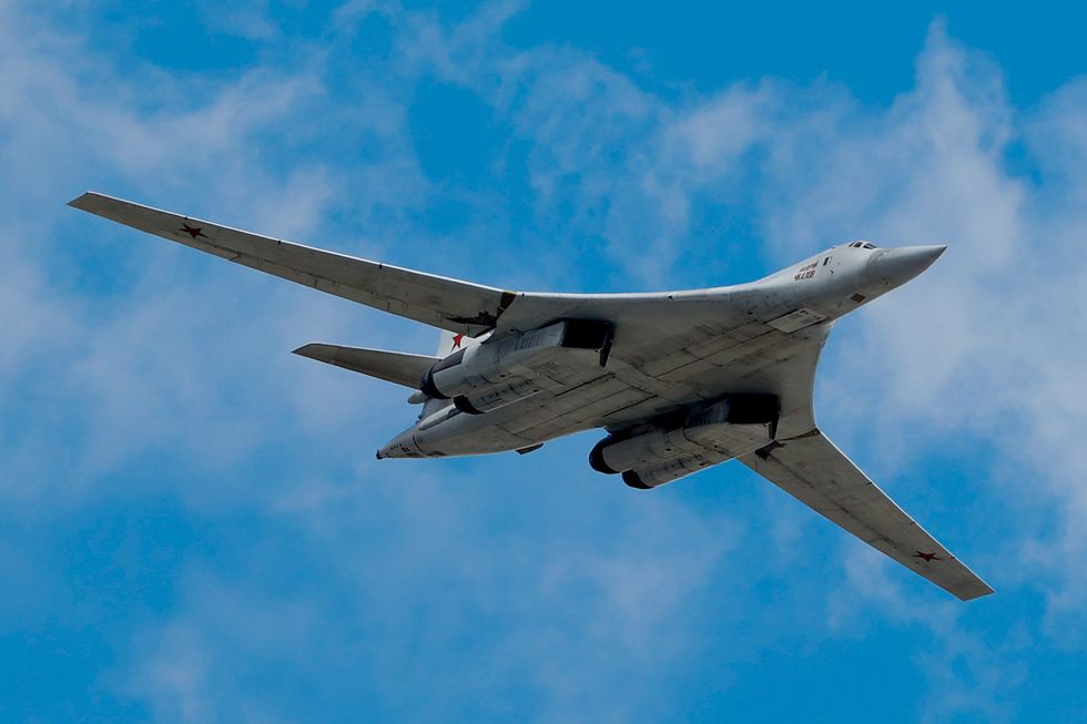 مقایسه بمب افکن پنهانکار جدید آمریکا با بمب افکن های روسیه و چین