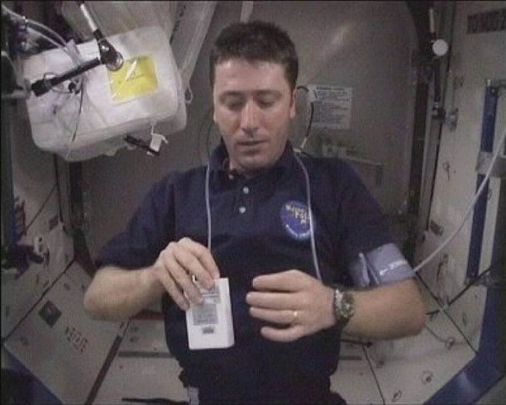 پرتاب فضانورد ایتالیایی به ایستگاه فضایی بین‌المللی_راسخ