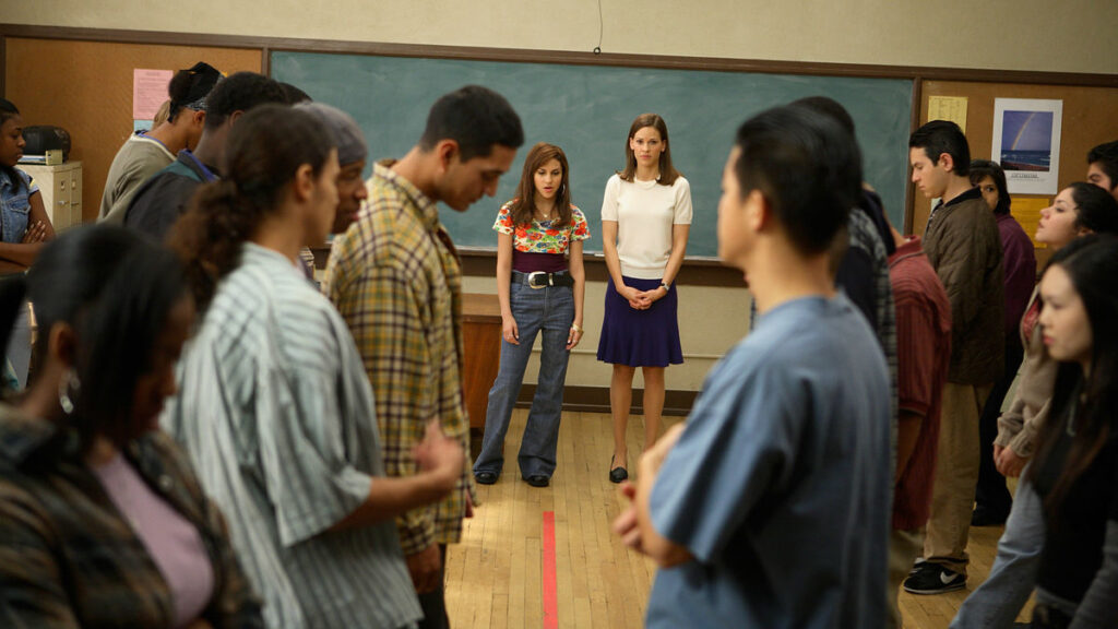 فیلم هایی که شما را برای خواندن کتاب ترغیب میکند_راسخ 31 Freedom Writers