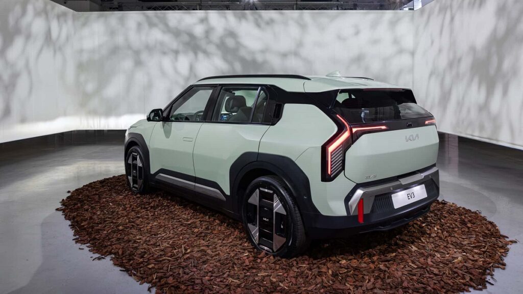 کیا EV3