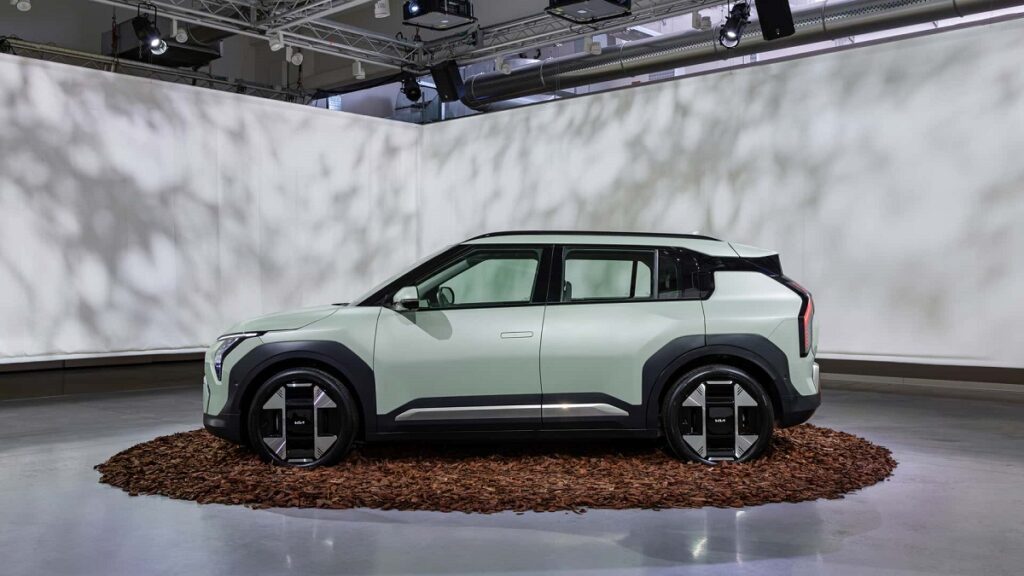 شاسی بلند برقی کیا EV3 در خارج از کره جنوبی اراعه خواهد شد_راسخ