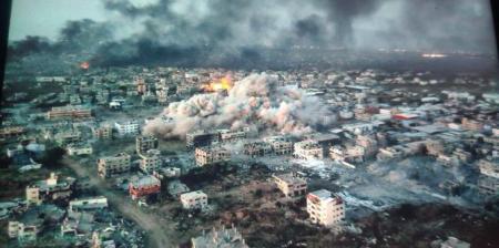 عکس هوایی از بمباران شدید روز گذشته اسراییل به محله الزیتون غزه+عکس