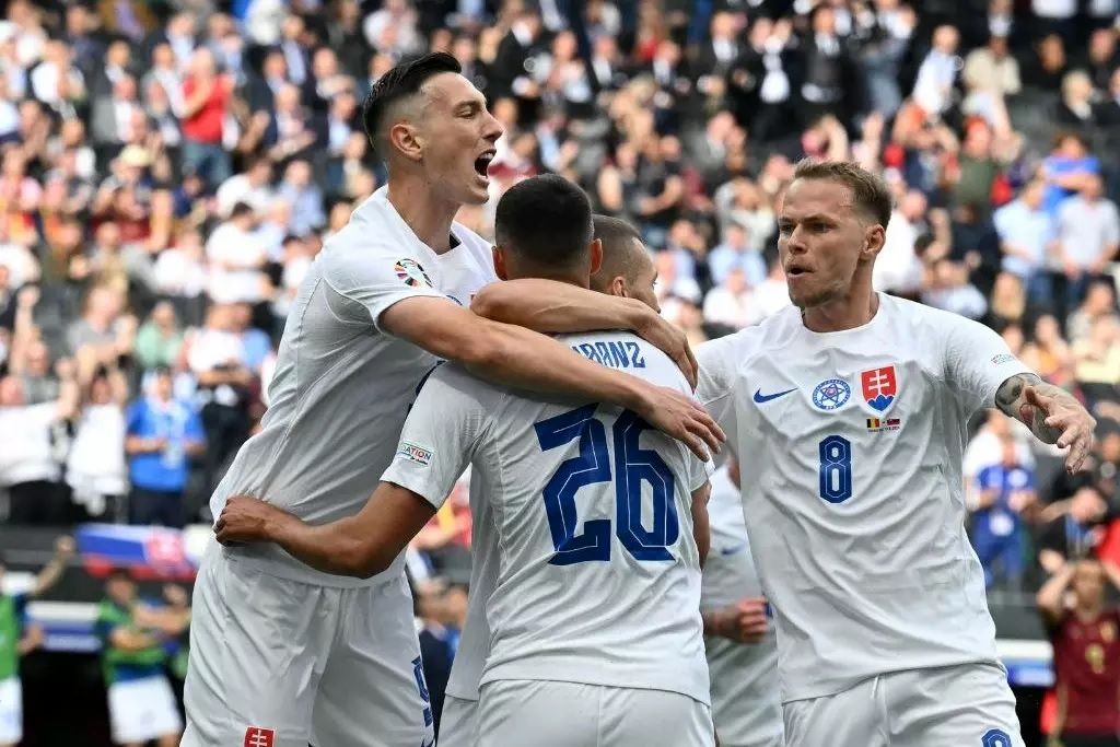 بلژیک با شکست برابر اسلواکی نخستین شگفتی را رقم زد