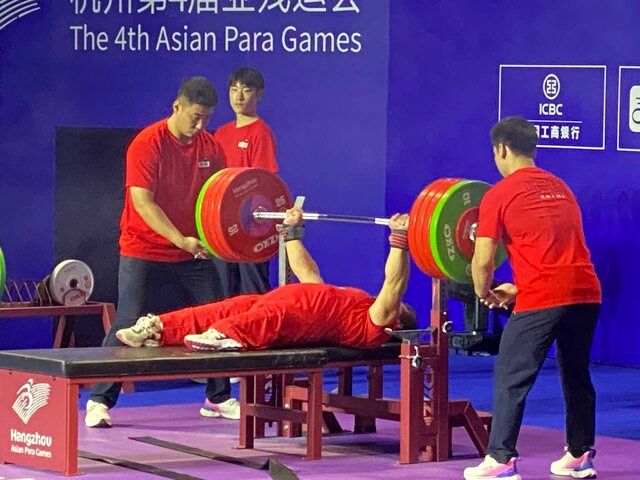 پاراوزنه بردار ایران با کسب ۶ مدال در جام جهانی به پان کار رسیدند_راسخ