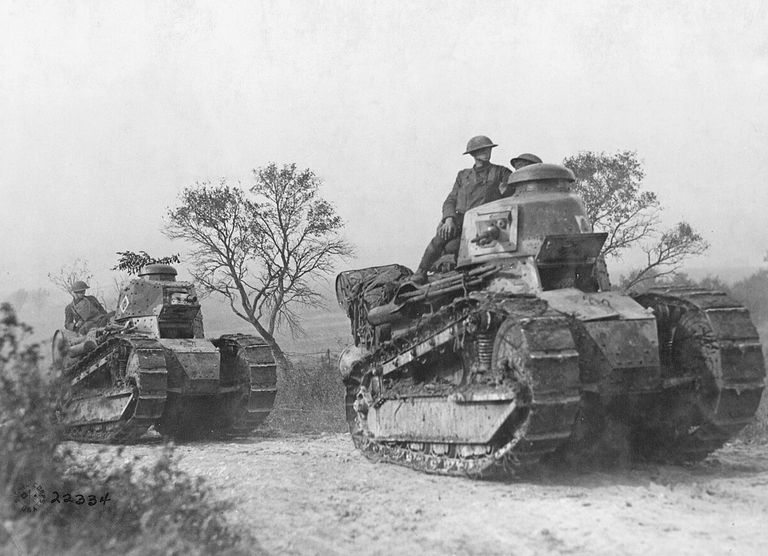 1720715037 605 تانک های با طراحی سه توپ در حال برگشت به