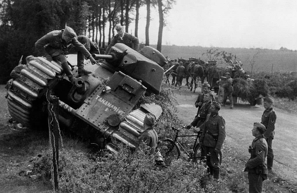 1720715038 144 تانک های با طراحی سه توپ در حال برگشت به