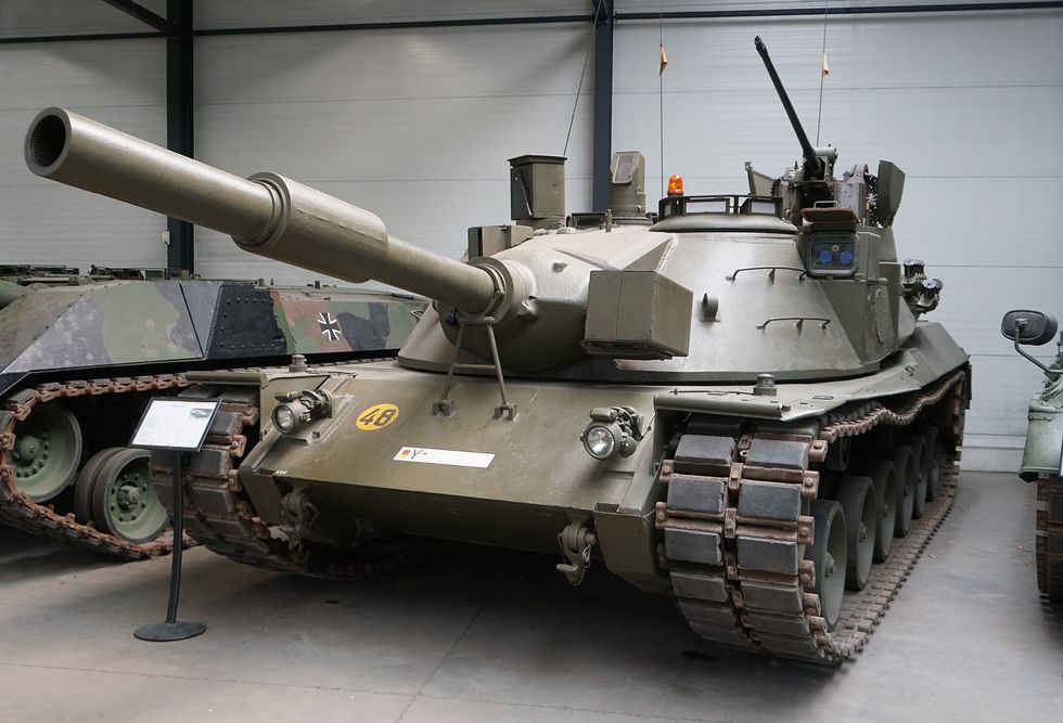 1720715039 437 تانک های با طراحی سه توپ در حال برگشت به