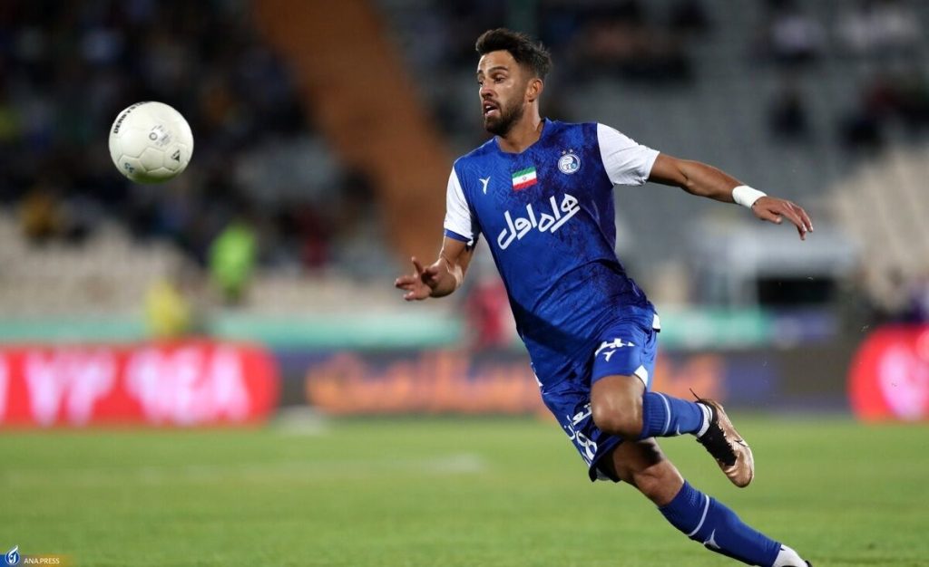 آرش رضاوند یک ساله با استقلال تمدید کرد_راسخ