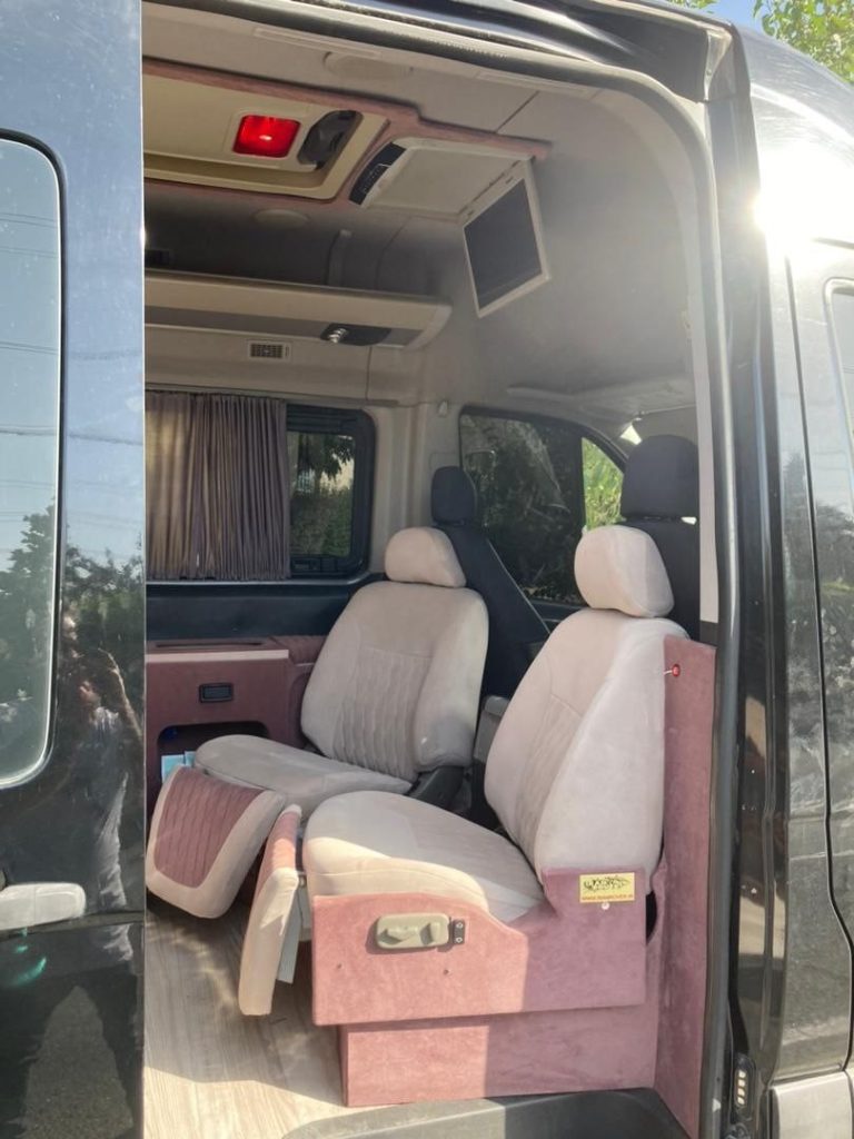 کرایه ون تشریفاتی چگونه به فرهنگ سفرهای داخلی شکل داده است؟